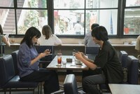 「わたし達はおとな」