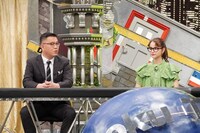 左から長谷川忍、嵐莉菜。