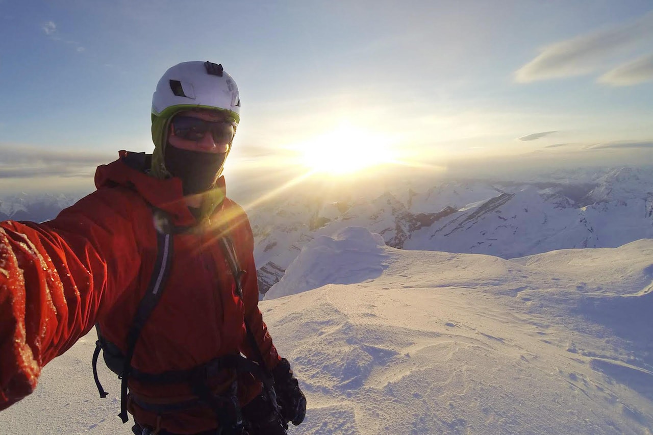 氷壁をフリーソロで登る、若きクライマーの過酷な挑戦収めた「アルピニスト」予告