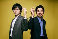 左から林遣都、仲野太賀。