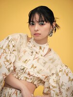 装苑 7月号より。（写真：Melon / TRON）