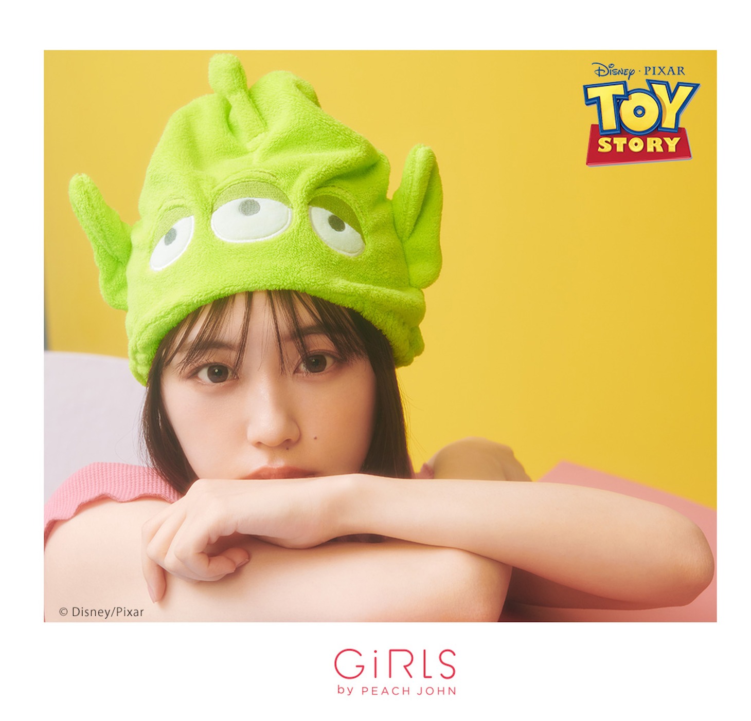 GiRLS by PEACH JOHN限定「トイ・ストーリー」コレクションより、なえなのの着用ビジュアル。