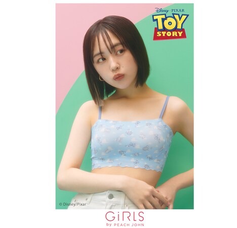 GiRLS by PEACH JOHN限定「トイ・ストーリー」コレクションより、なえなのの着用ビジュアル。