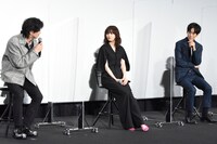 左から横浜流星、広瀬すず、松坂桃李。