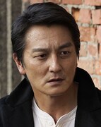 本宮泰風演じる宮本風秦。