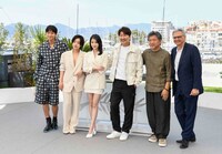 「ベイビー・ブローカー」第75回カンヌ国際映画祭のフォトコールの様子。