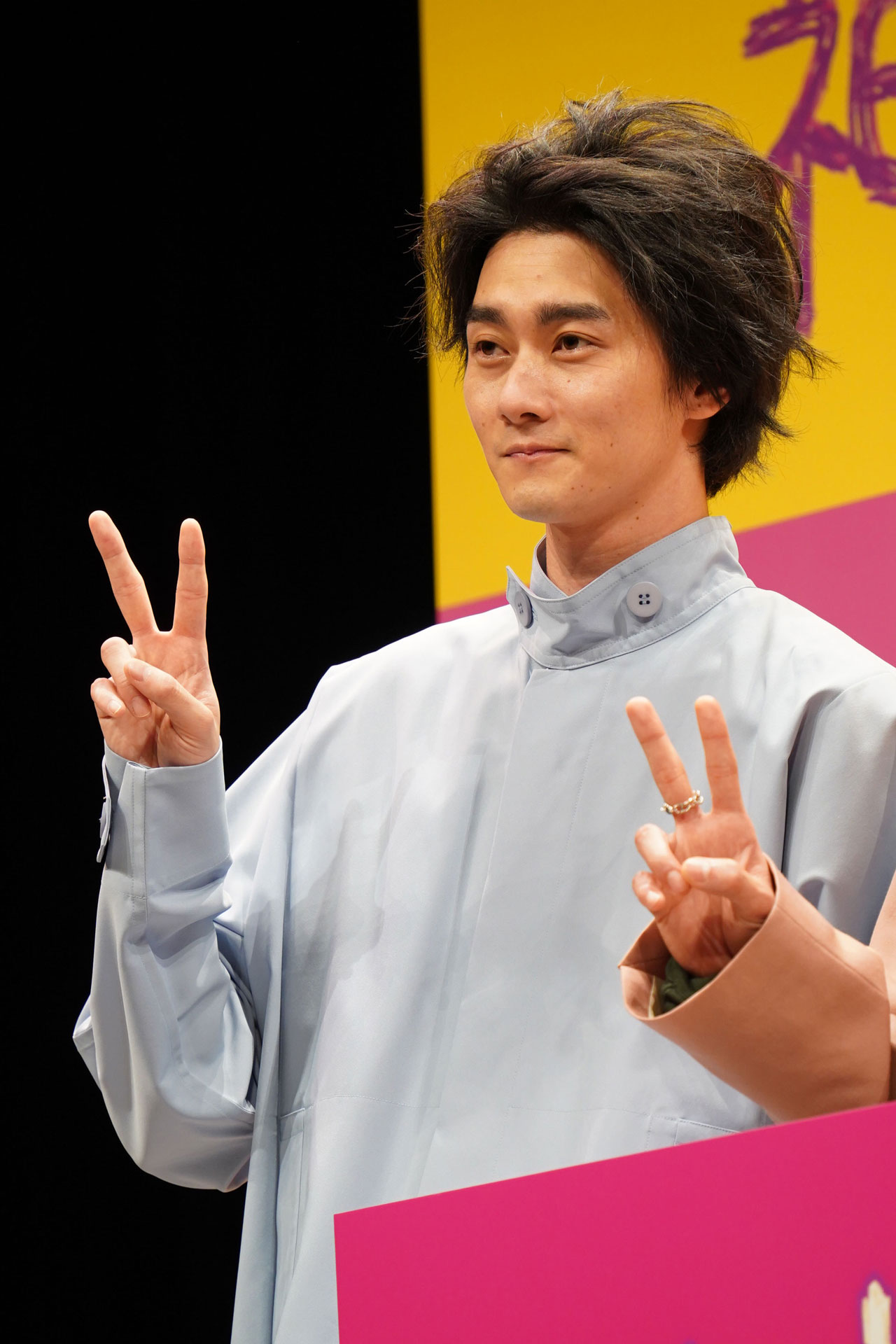 柳俊太郎