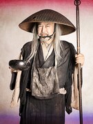 西田健演じる坊主。