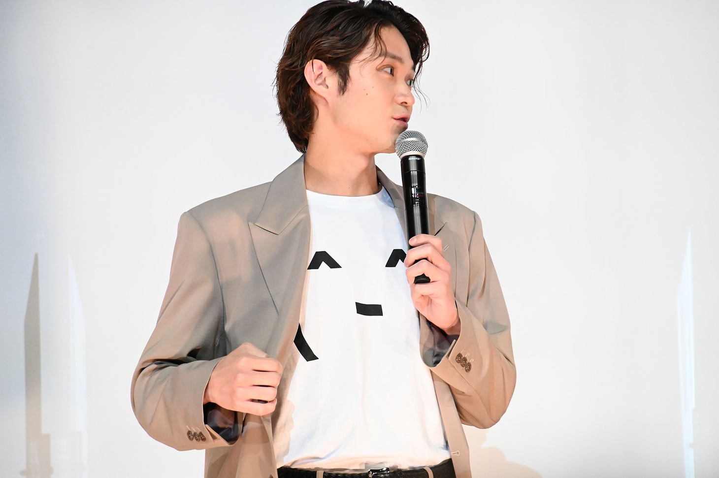 磯村勇斗