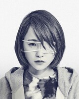 川栄李奈演じる文。