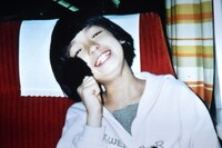 尾野真千子の幼少期の写真。