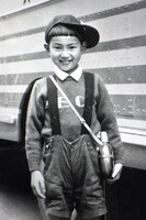 市村正親の幼少期の写真。