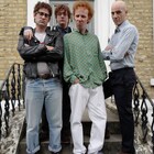 オアシスを見出した男アラン・マッギーの半生描く「クリエイション・ストーリーズ」