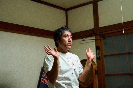 「神は見返りを求める」新場面写真