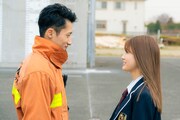 岩本照が生見愛瑠を“ヒョイッ”、「モエカレ」Snow Man主題歌×原作×映画のコラボMV