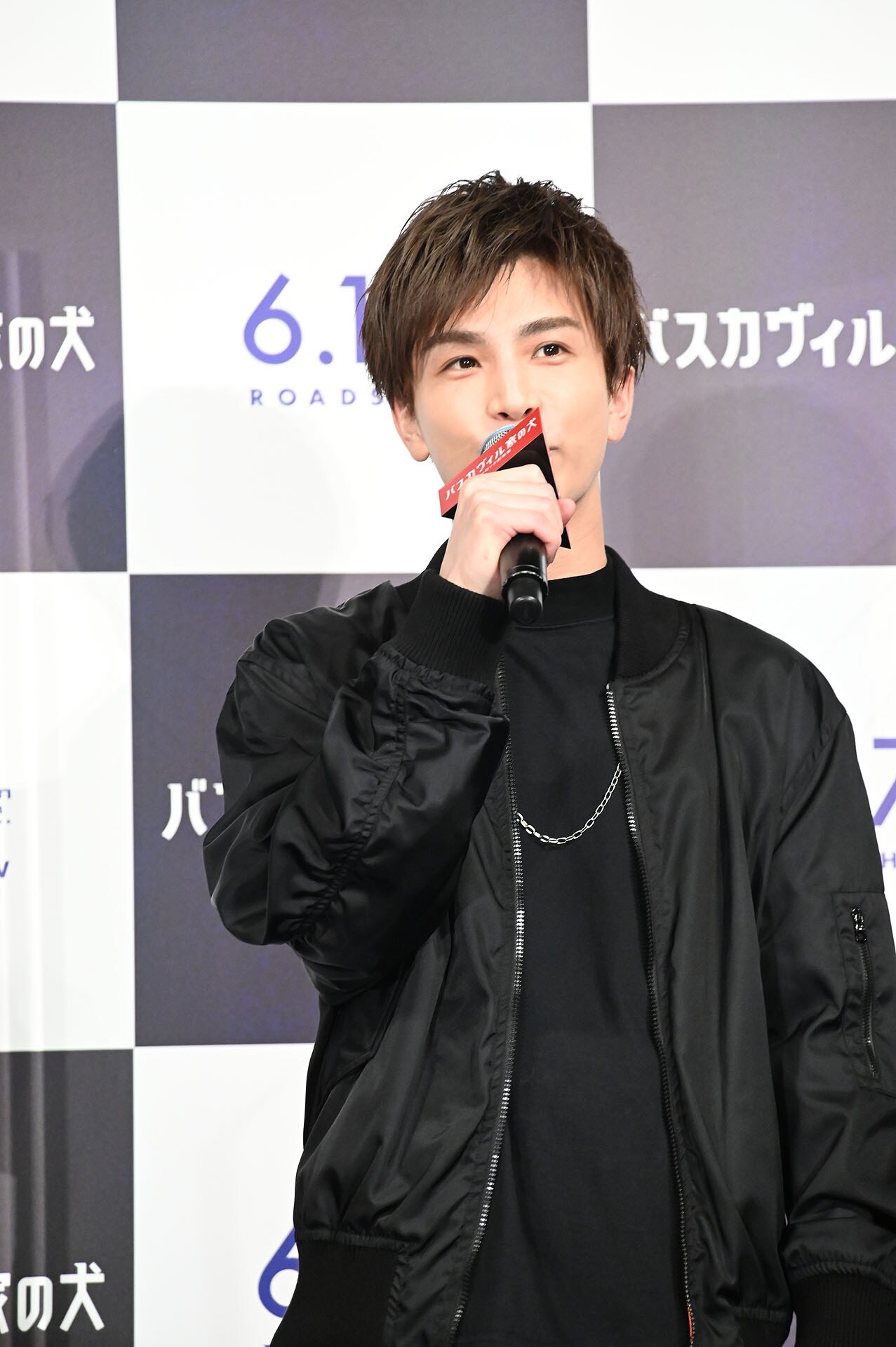 ディーン・フジオカと岩田剛典が犬診断、チワワ同士で相性50