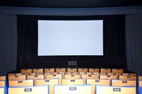 ユーロスペース（スクリーン2）G9の席からの見え方。