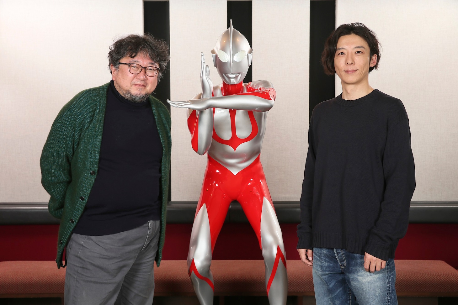 左から樋口真嗣、高橋一生。
