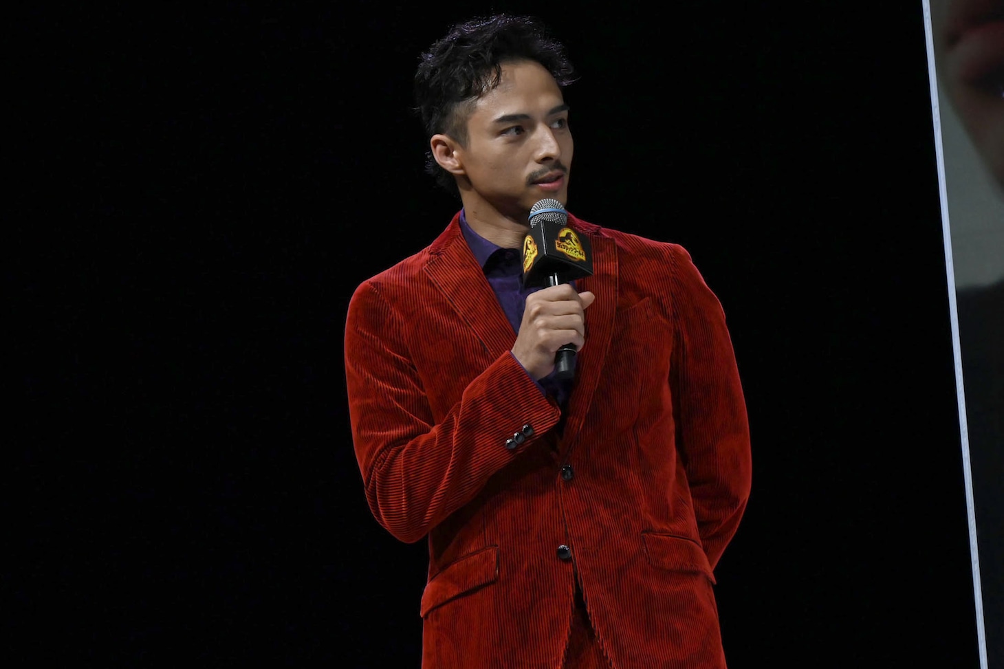 満島真之介