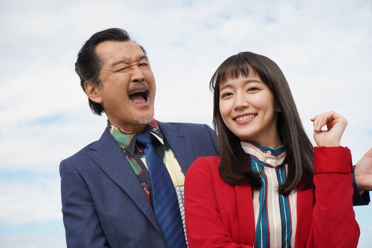 ゆるふわ吉田鋼太郎が毒舌の吉岡里帆を振り回す ドラマスペシャル 監察の一条さん コメントあり 映画ナタリー