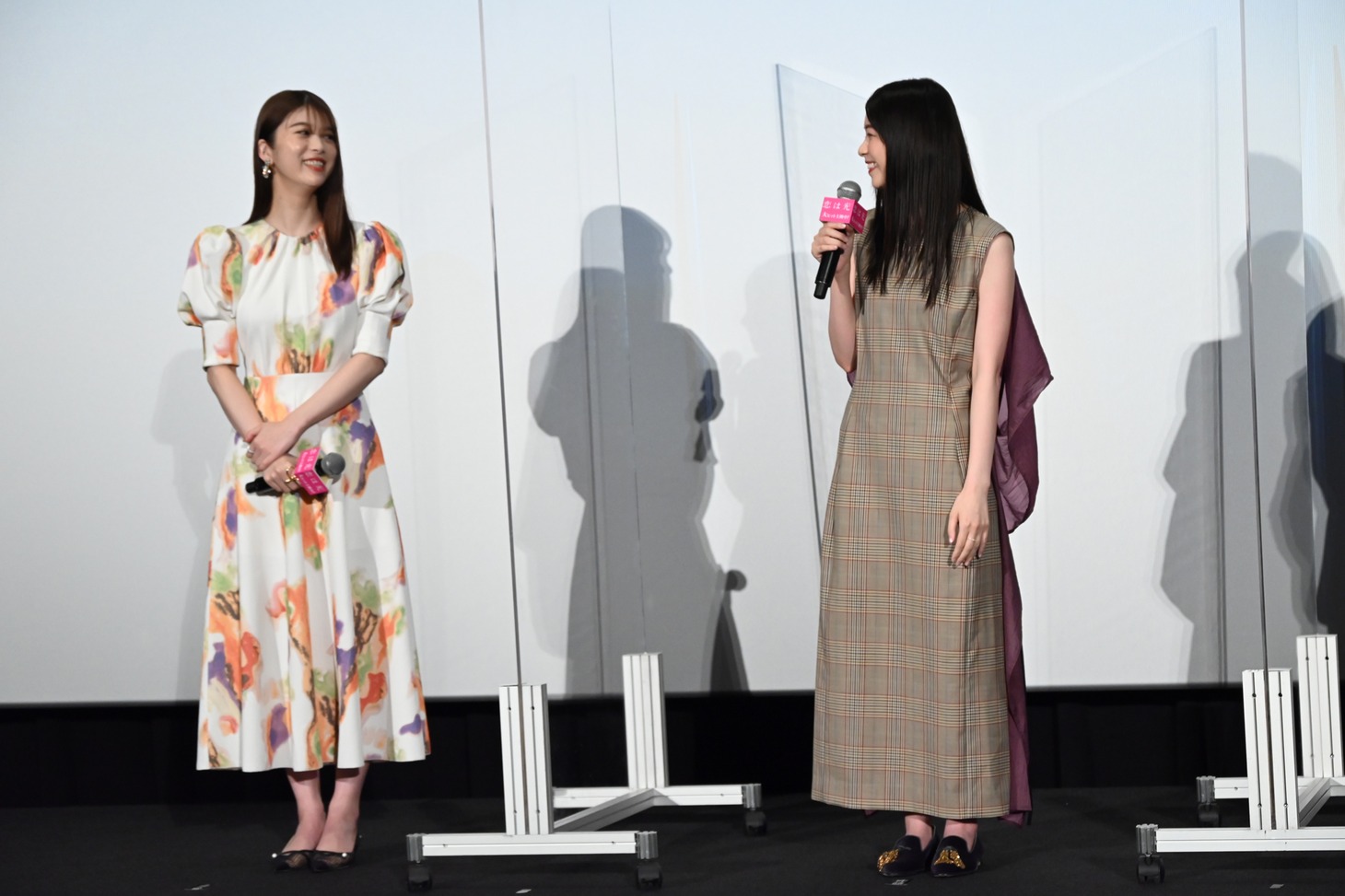 「恋は光」公開記念舞台挨拶の様子。