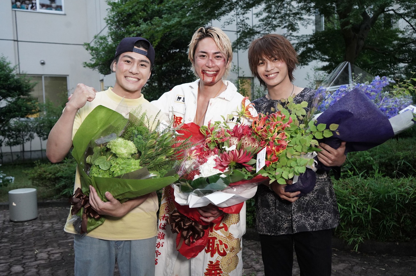 左から森本慎太郎、間宮祥太朗、神尾楓珠。