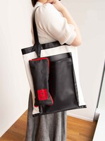 マルチポーチ（各税込2000円）