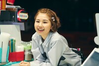 久遠明日美扮する本郷由芽。