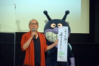 「それいけ！アンパンマン ドロリンとバケ～るカーニバル」公開記念舞台挨拶の様子。