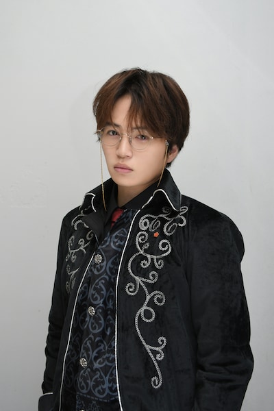 火室ノベル役の菊池風磨。