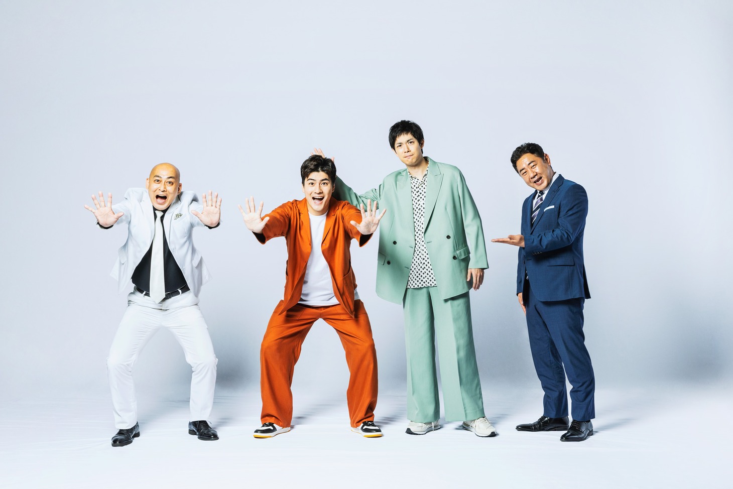 左から長谷川雅紀、森本慎太郎、渡辺大知、渡辺隆。