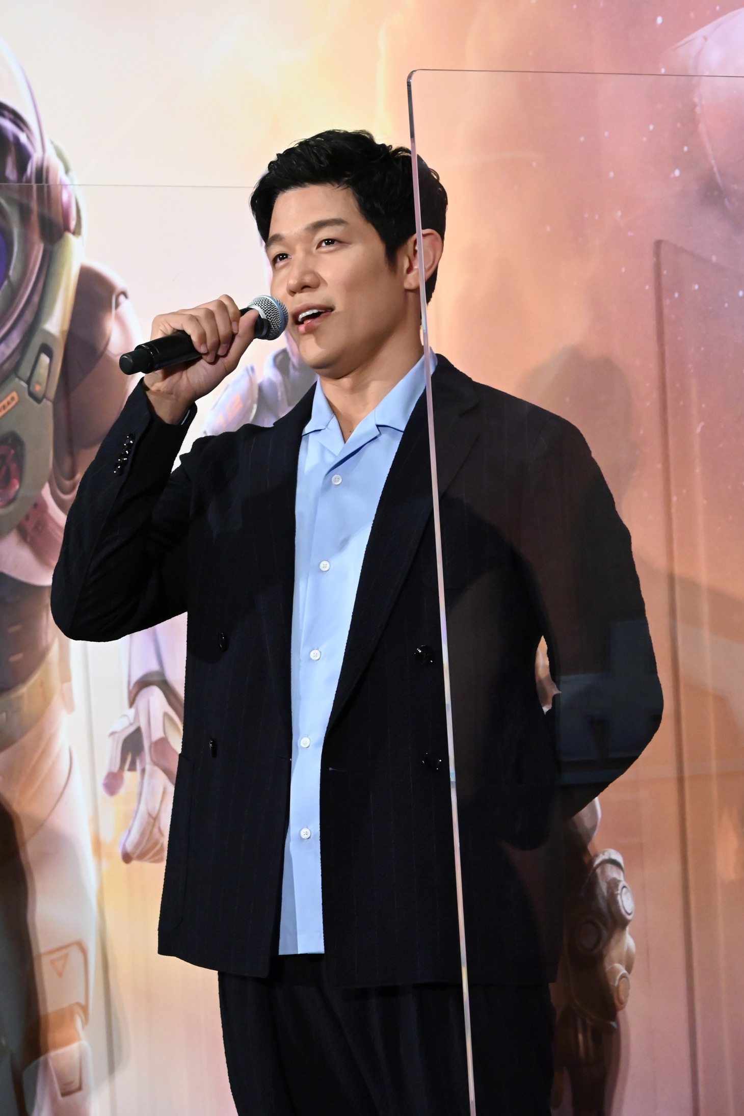 鈴木亮平