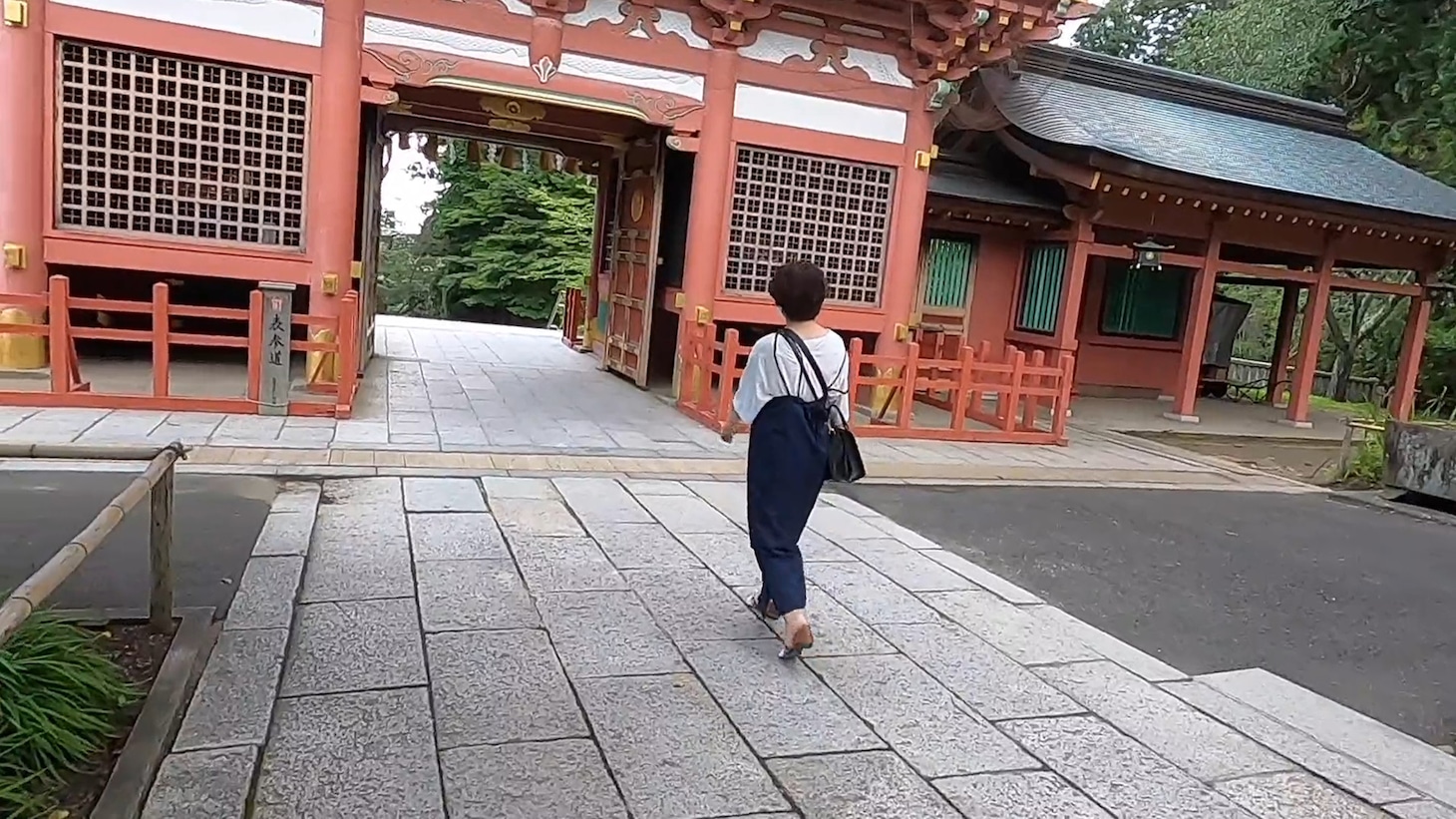 「彼は誰時（かわたれどき）」