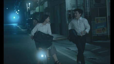 「明ける夜に」