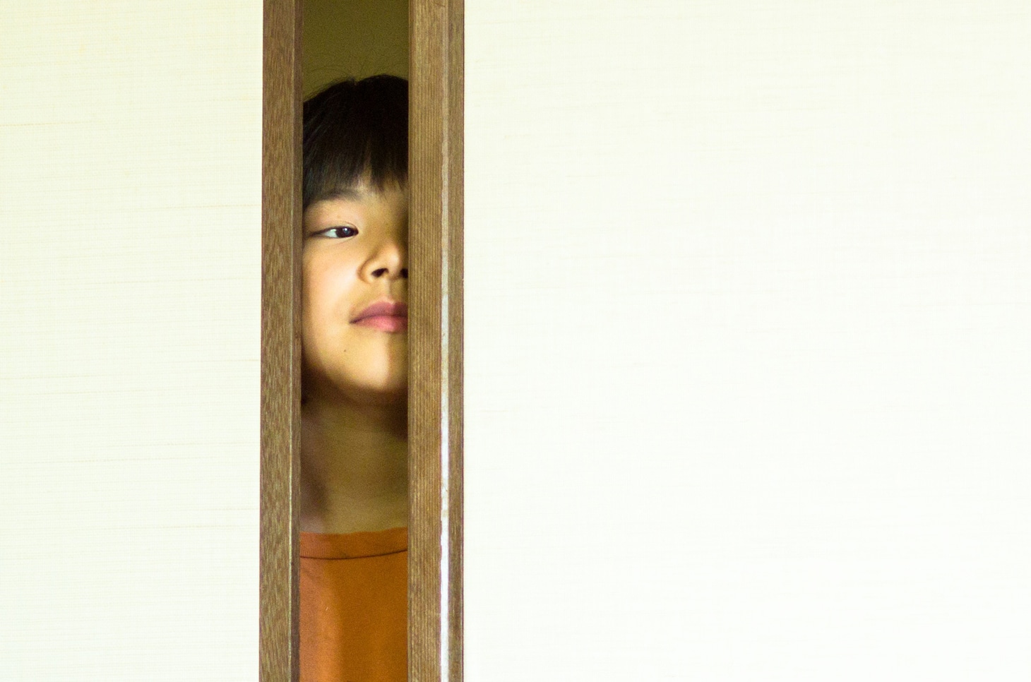 井浦新による「こちらあみ子」の写真。