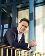 アンドレア・モリコーネ (c)Ira Khadar, Reka Shot