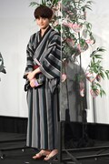鈴鹿央士