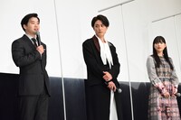 「破戒」初日舞台挨拶の様子。