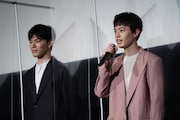 左から松大航也、上村海成。