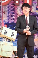 二宮和也（右）とタング（左）。