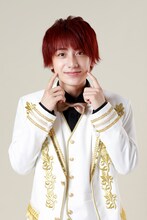 小西詠斗扮するキョウ。