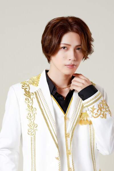 立石俊樹扮するツバサ。