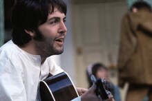 「ミーティング・ザ・ビートルズ・イン・インド」新場面写真