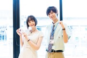 左から玉城ティナ、阿部亮平。(c)テレビ朝日・MMJ