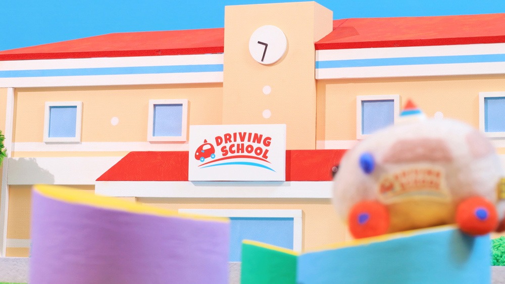 「PUI PUI モルカー DRIVING SCHOOL」ショートPVより。
