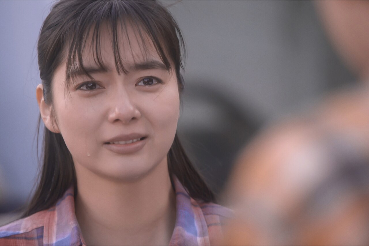 「5つの歌詩」より「TRUE, BABY TRUE.」の予告公開、新川優愛がタイムスリップ