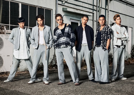 「鳳仙学園」チームビジュアル。左から坂口涼太郎演じるサバカン、堀夏喜演じるモンジ、塩野瑛久演じる小田島有剣、葵揚演じる沢村正次、小柳心演じる仁川英明、荒井敦史演じるシダケン。