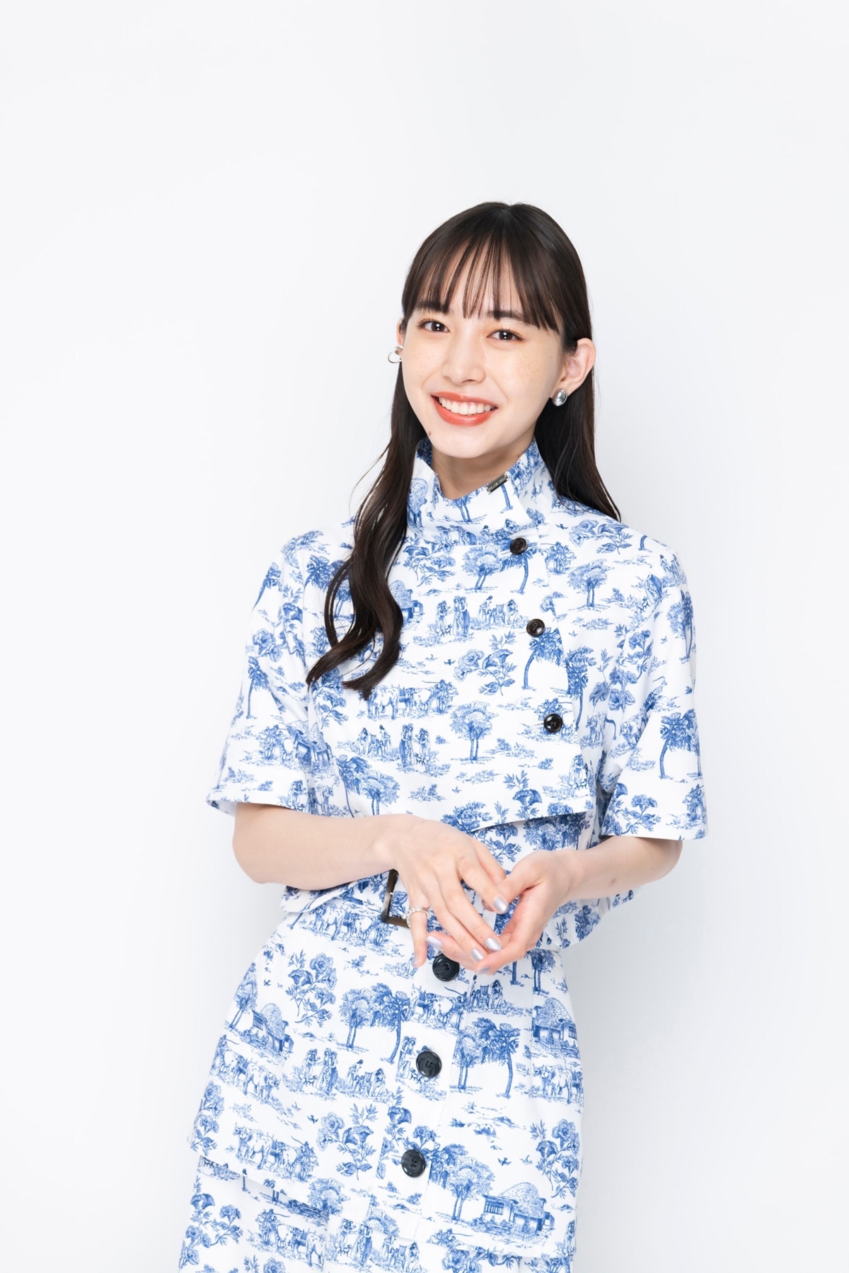 井桁弘恵