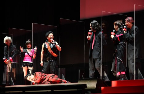 田中真弓の“覇王色の覇気”で倒れるせいや。