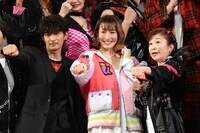 左から津田健次郎、名塚佳織、田中真弓。